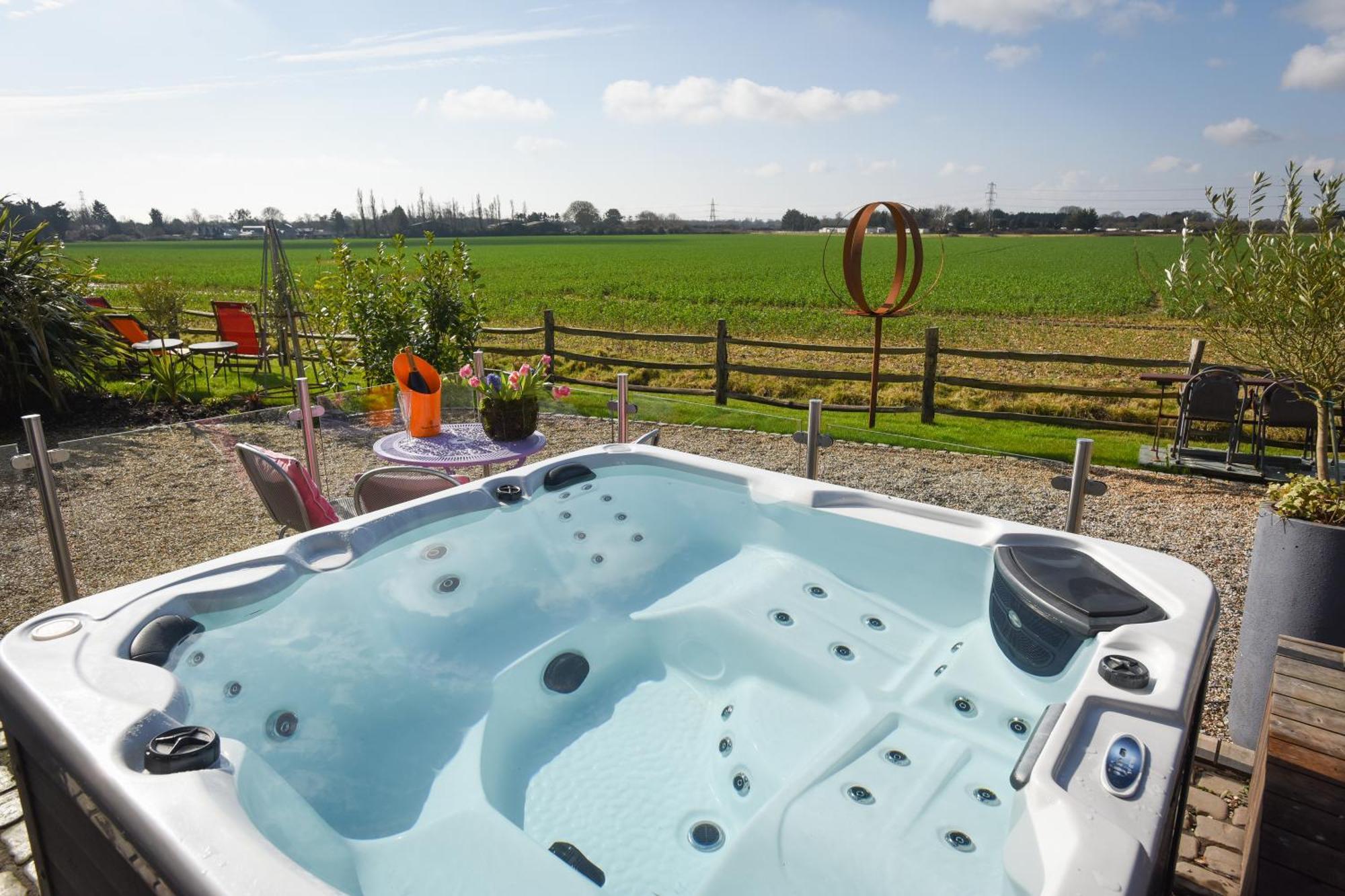 Air Maison - The Cow Shed Wow Factor Countryside Retreat Westbourne  Exteriör bild