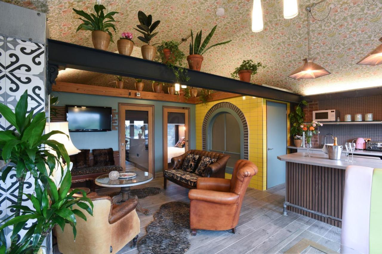 Air Maison - The Cow Shed Wow Factor Countryside Retreat Westbourne  Exteriör bild